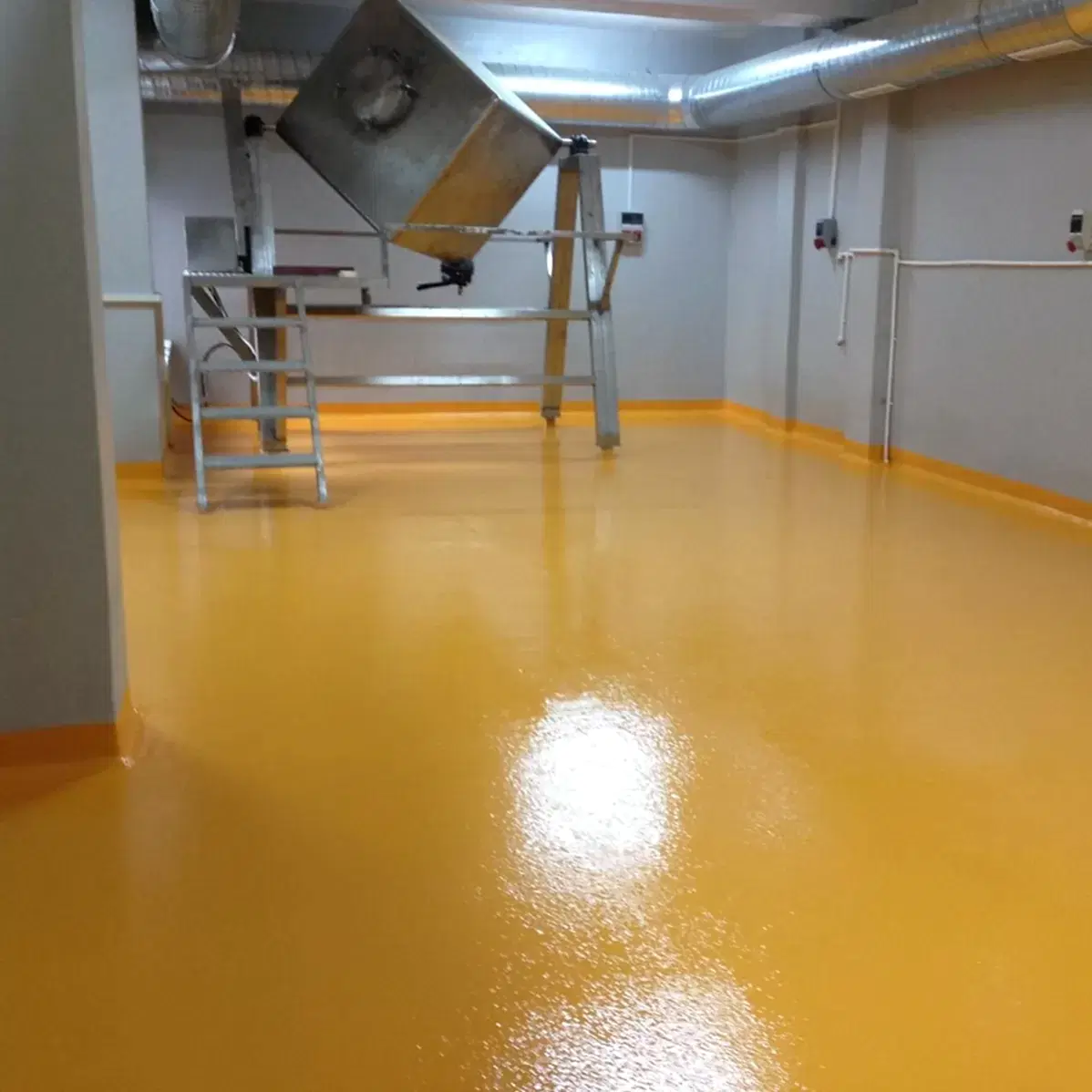 Epoksi nedir? Zemin sektöründe nasıl kullanılır?